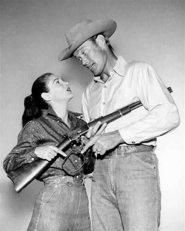 Johnny Crawford Joan Taylor, Chuck Connors, Johnny Crawford, Teenage
