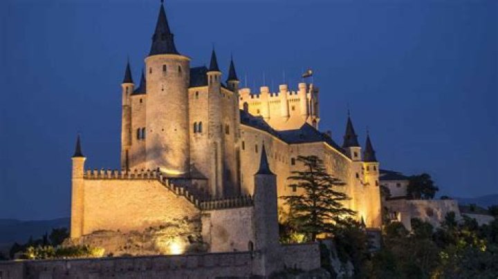 Lista 93+ Imagen Castillo De La Garza Blanca El último