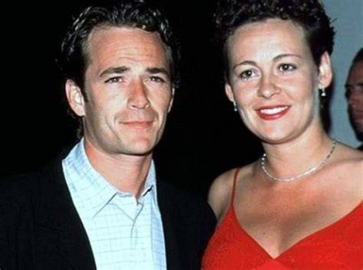 Rachel Sharp Age, Biography, Height, Net Worth, Family & Facts