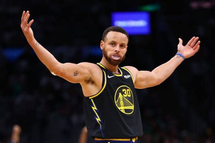 Stephen Curry's Family Wife, 3 Kids, Siblings, Parents BHW