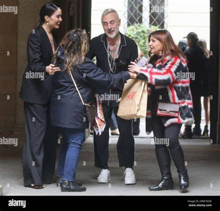 Who Is Gianluca Vacchi Wife Tutorial Pics